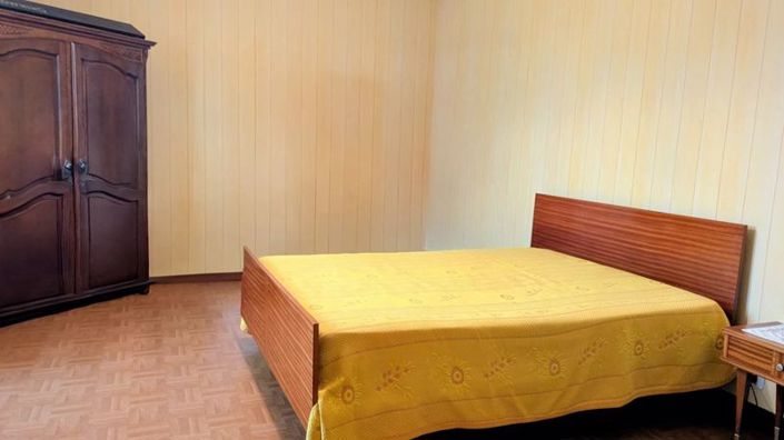 Image No.10-4 Bed House for sale