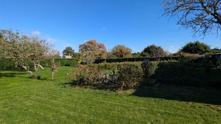 Image No.18-4 Bed House for sale