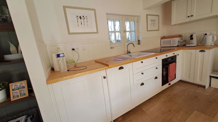 Image No.11-2 Bed House for sale