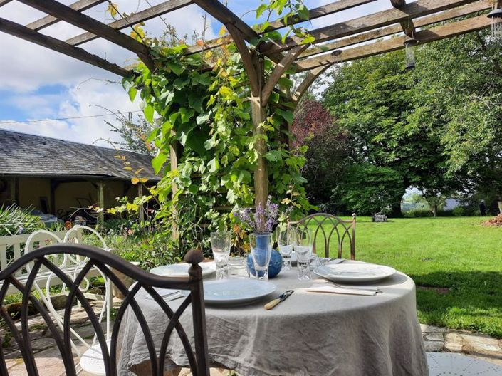 Image No.18-2 Bed House for sale