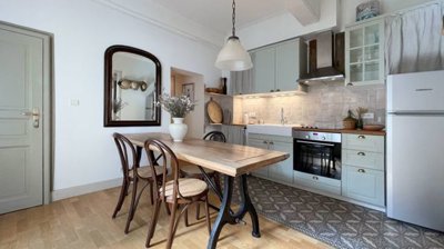 estate-gard-france-warm-and-bright-apartment-