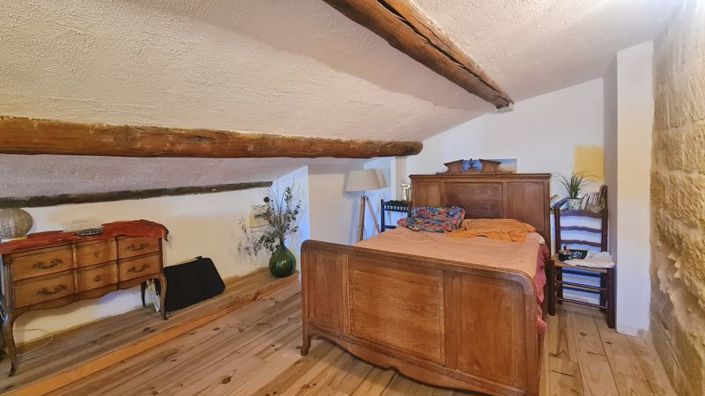 Image No.11-6 Bed House for sale