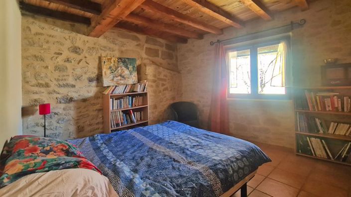 Image No.12-6 Bed House for sale