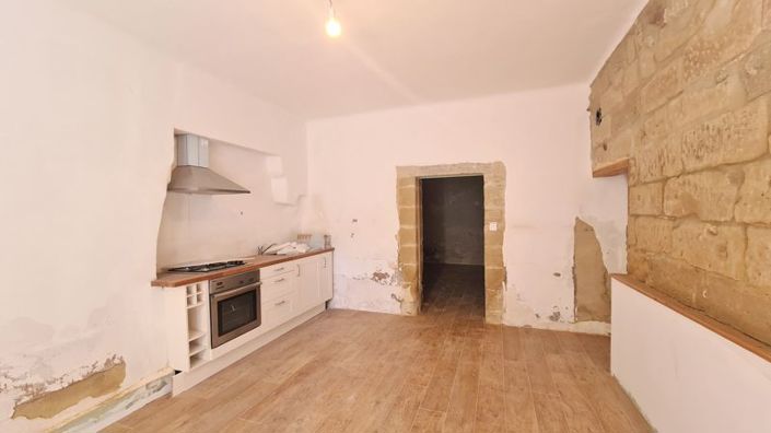 Image No.19-6 Bed House for sale