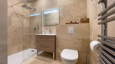 estate-gard-france-townhouse-feel-for-this-du