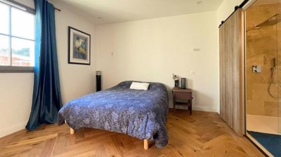 estate-gard-france-townhouse-feel-for-this-du