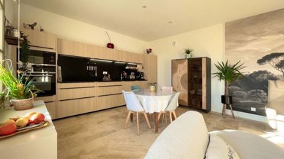 estate-gard-france-townhouse-feel-for-this-du