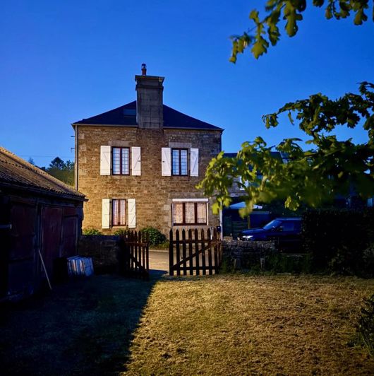 Image No.10-3 Bed House for sale