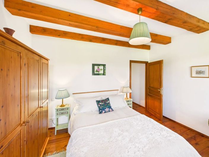 Image No.13-5 Bed House for sale