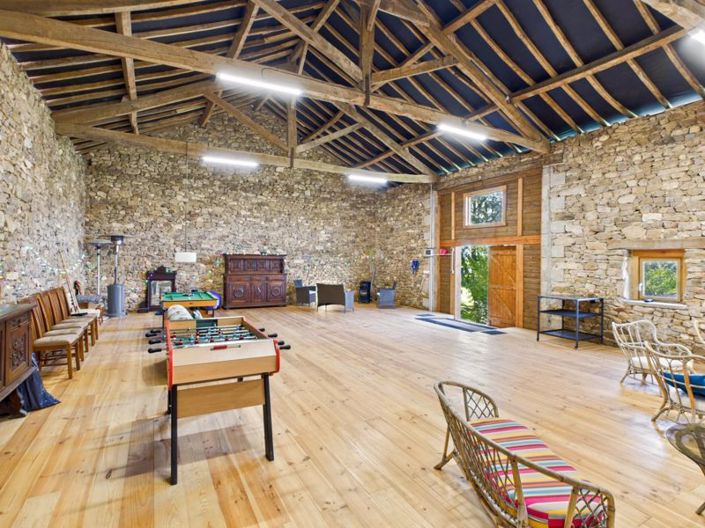 Image No.18-5 Bed House for sale