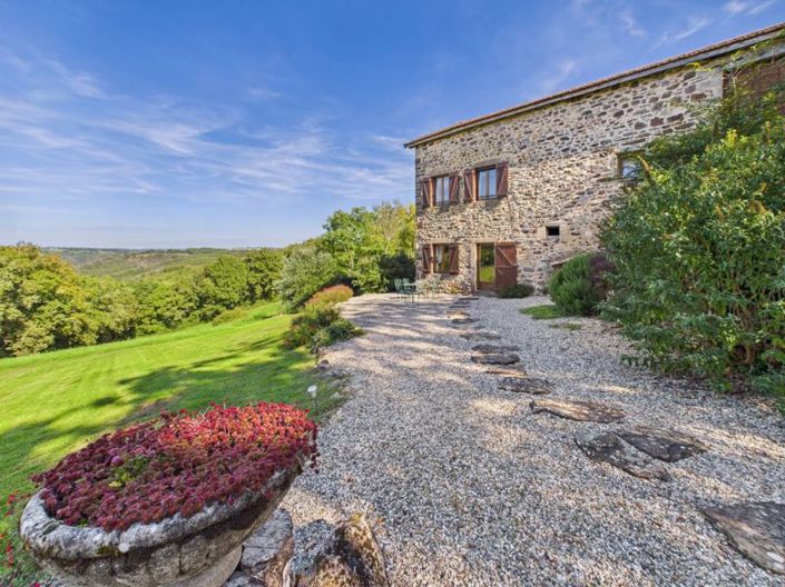 Image No.17-5 Bed House for sale