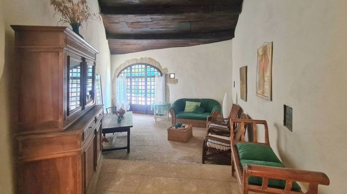 Image No.9-3 Bed House for sale