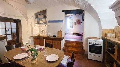 estate-gard-france-charming-village-house-wit