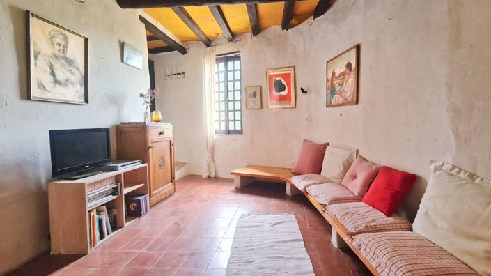 Image No.7-3 Bed House for sale