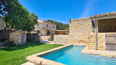 estate-gard-france-magnificent-stone-farmhous