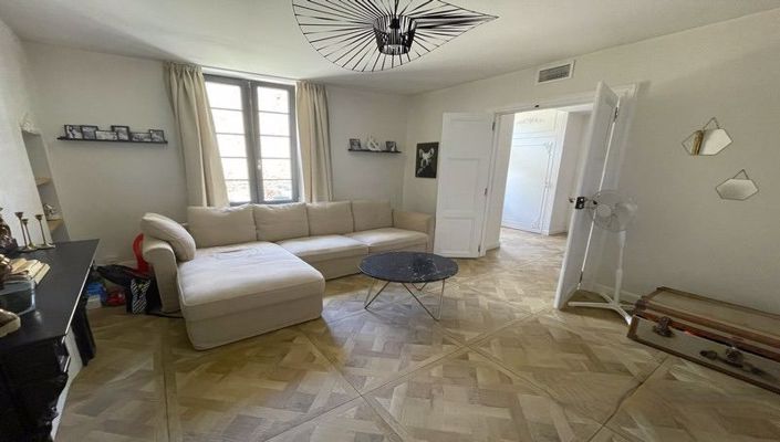 Image No.10-4 Bed House for sale