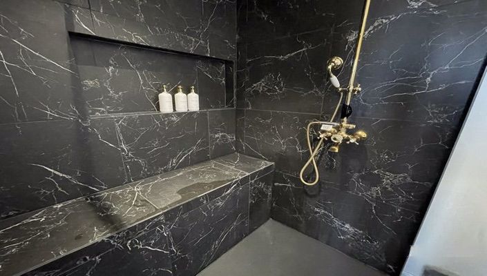 Image No.18-4 Bed House for sale