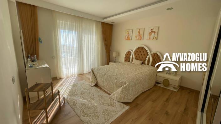 Image No.12-3 Bed Duplex for sale