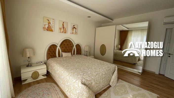 Image No.11-3 Bed Duplex for sale