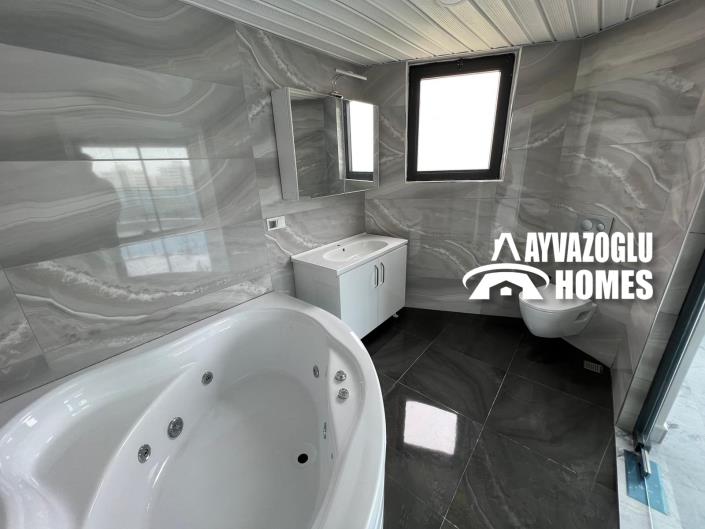 Image No.12-4 Bed Duplex for sale