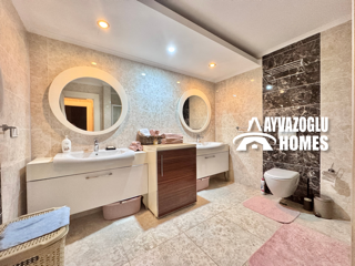 Image No.9-3 Bed Villa for sale