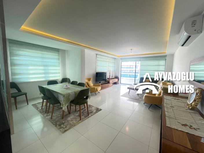 Image No.18-3 Bed Apartment for sale