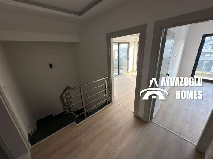 Image No.10-2 Bed Duplex for sale