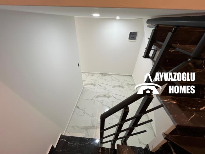 Image No.15-3 Bed Duplex for sale