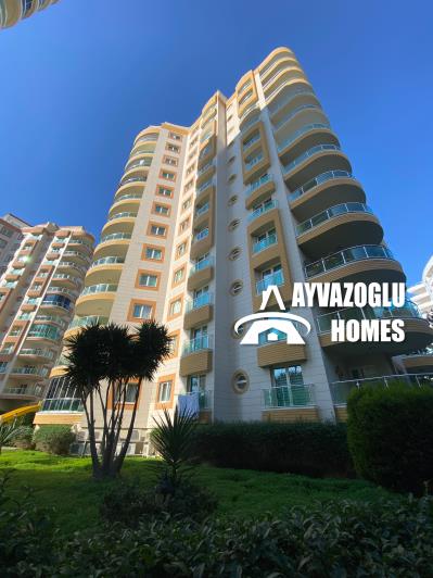 Image No.1-4 Bed Apartment for sale