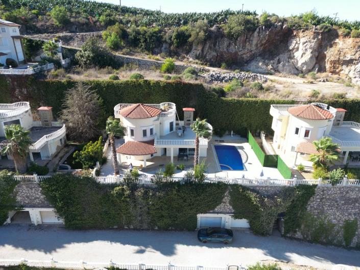 Image No.19-3 Bed Villa for sale