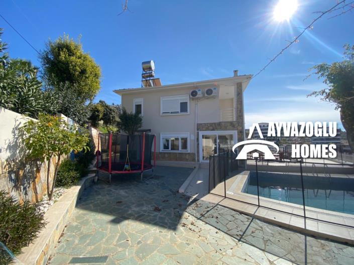 Image No.1-3 Bed Villa for sale