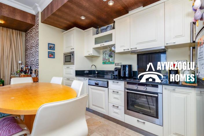 Image No.8-3 Bed Apartment for sale