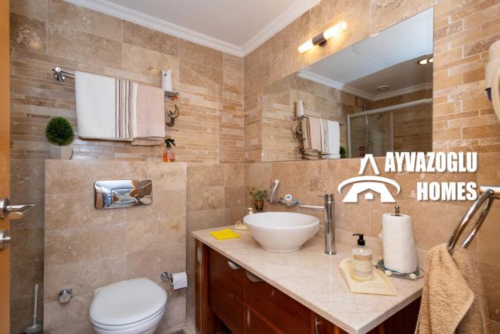 Image No.11-3 Bed Apartment for sale