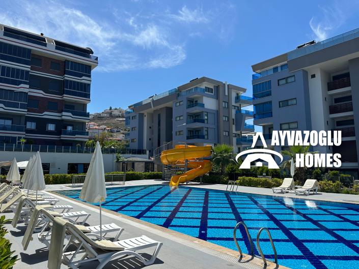 Image No.1-4 Bed Apartment for sale