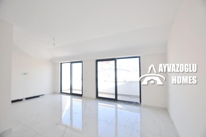 Image No.10-3 Bed Apartment for sale