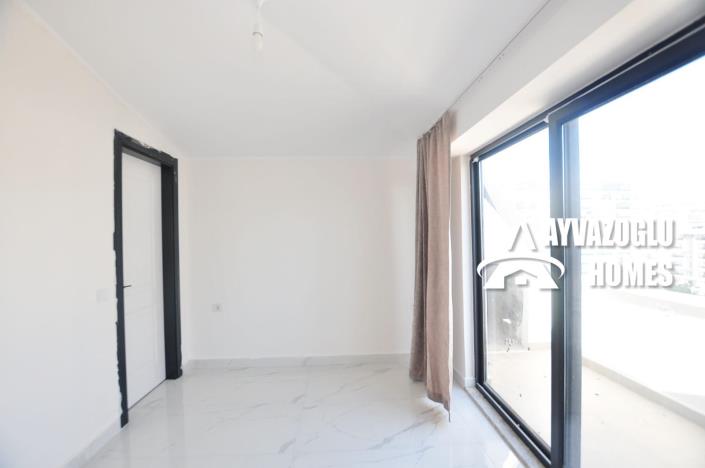 Image No.23-3 Bed Apartment for sale