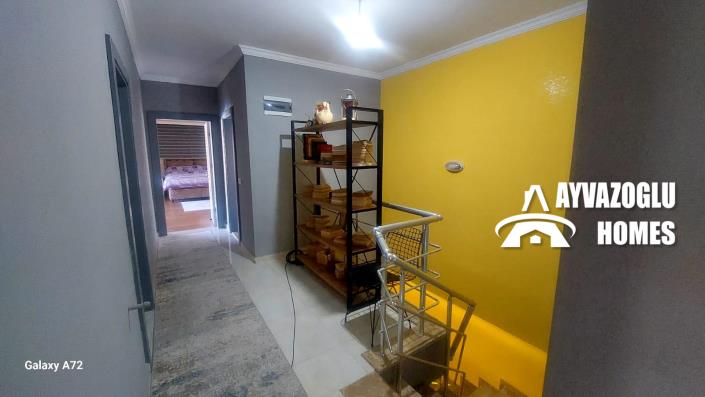 Image No.9-4 Bed Duplex for sale