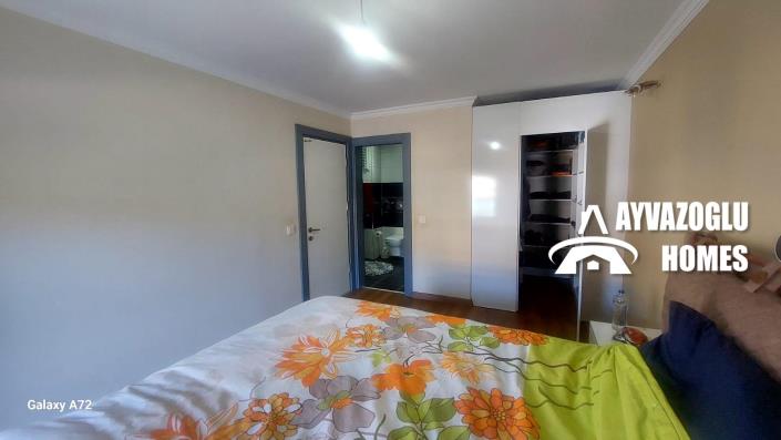 Image No.12-4 Bed Duplex for sale