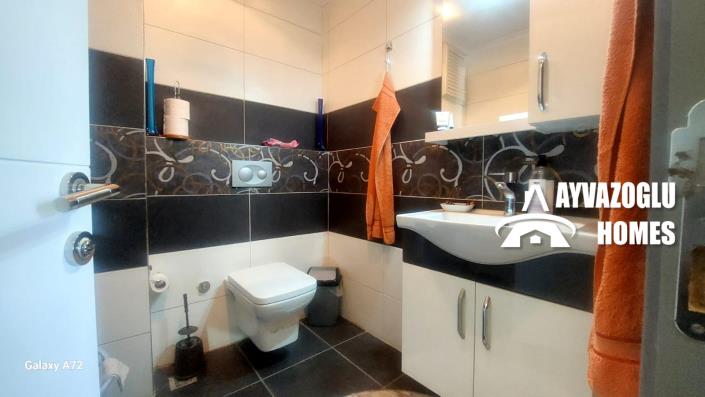 Image No.26-4 Bed Duplex for sale