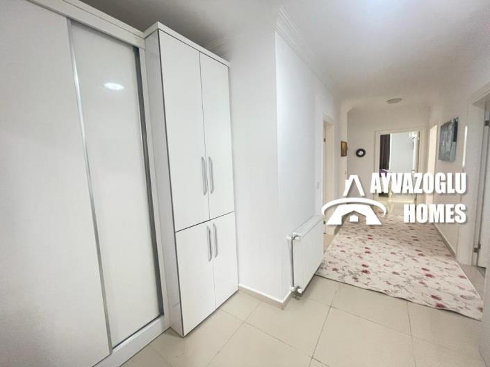 Image No.15-3 Bed Apartment for sale