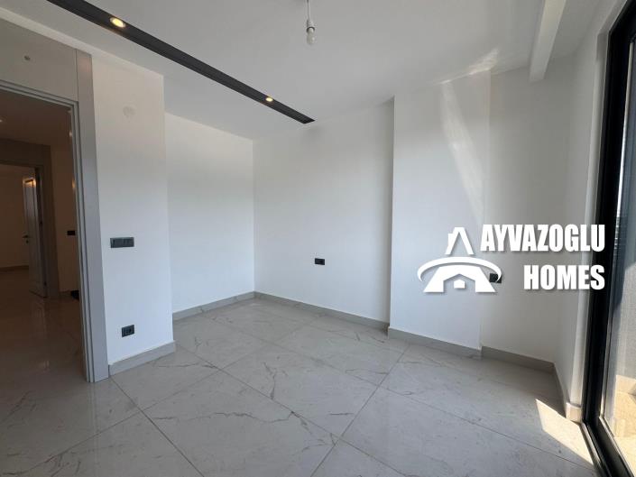 Image No.7-3 Bed Duplex for sale