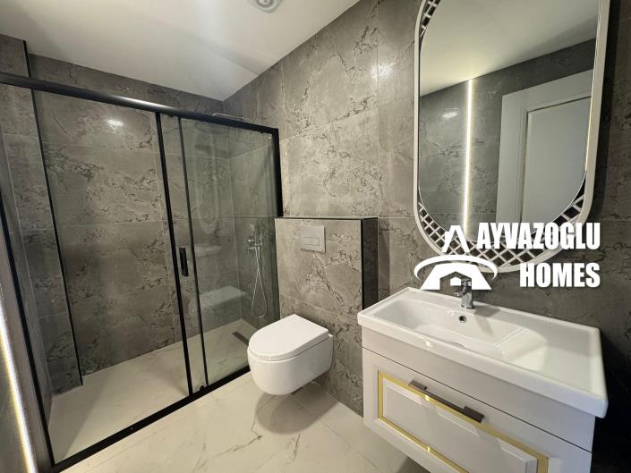 Image No.9-3 Bed Duplex for sale