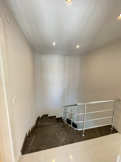 Image No.24-3 Bed Duplex for sale