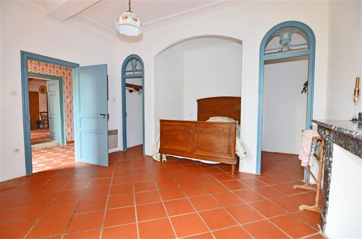 Image No.23-6 Bed House for sale