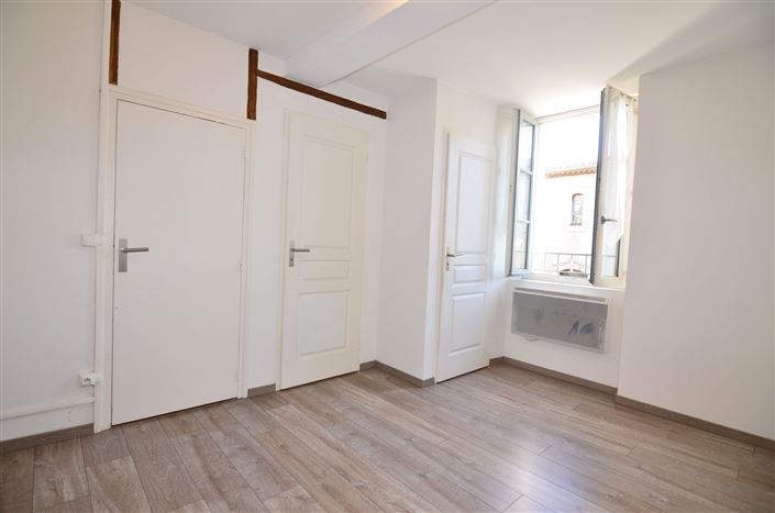 Image No.11-2 Bed House for sale