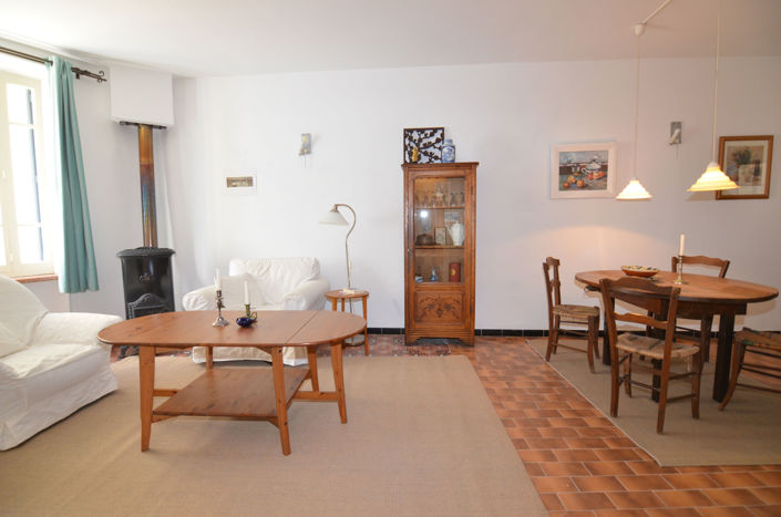 Image No.10-3 Bed House for sale