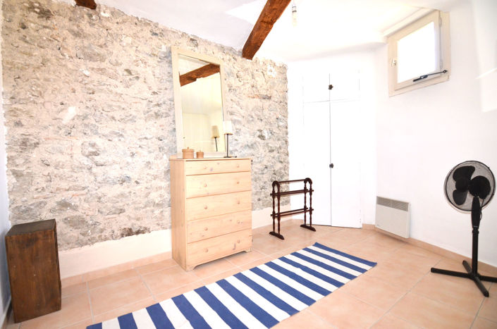 Image No.17-3 Bed House for sale