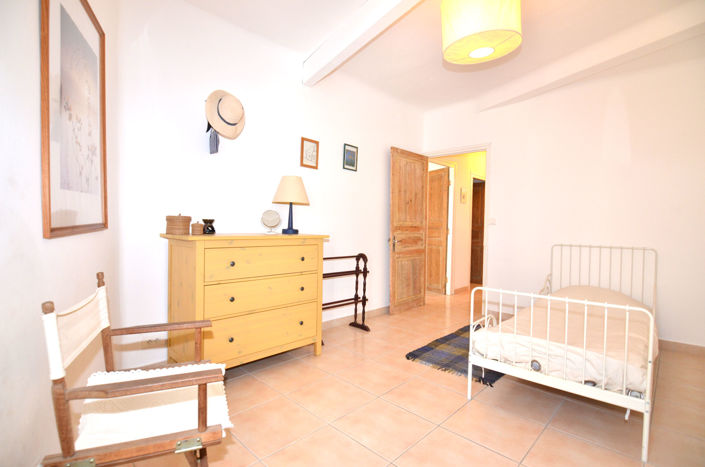 Image No.20-3 Bed House for sale