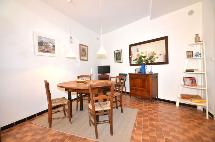 Image No.9-3 Bed House for sale