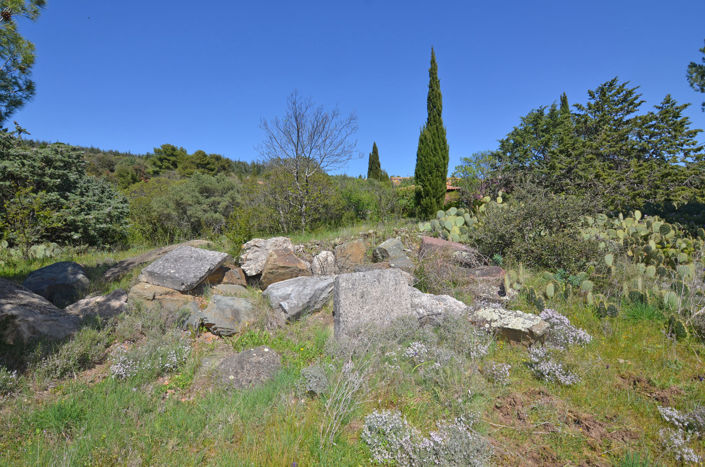 Image No.2-1 Bed Land for sale